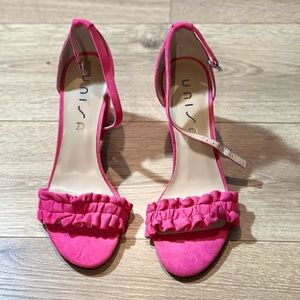 UNISA Block Heel Sandal . US Size 9.5. NEW